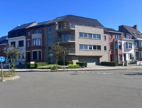                                        Appartement à louer à Kortrijk, € 825

