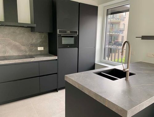                                         Appartement te huur in Halle, € 1.445
