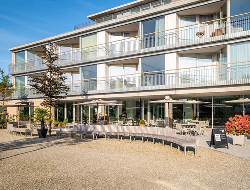                                         Gelijkvloers app. te huur in Oostduinkerke, € 960
