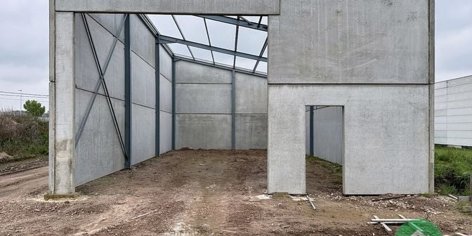 Bedrijfsvastgoed te koop in Ardooisesteenweg 319 bus A, 8800 Roeselare