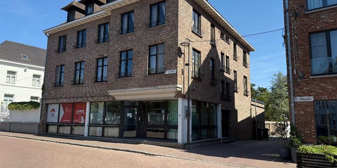 Bedrijfsvastgoed te huur in Grote Markt 65, 2260 Westerlo