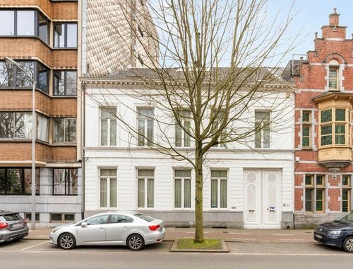                                         Herenhuis te koop in Kortrijk, € 1.200.000
