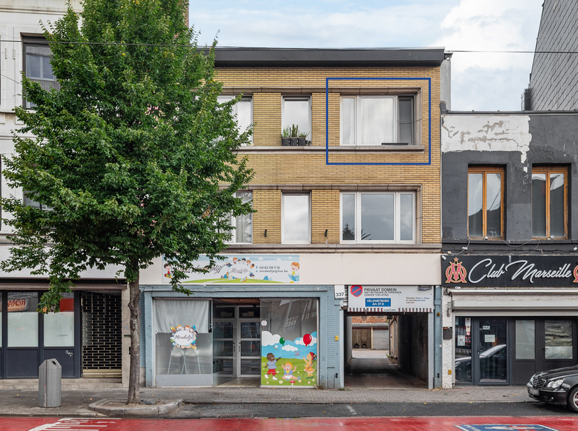 Wil jij graag wonen op een locatie waar werkelijk alles binnen handbereik is? Dan ben je hier aan het juiste adres! In de directe omgeving vind je gro