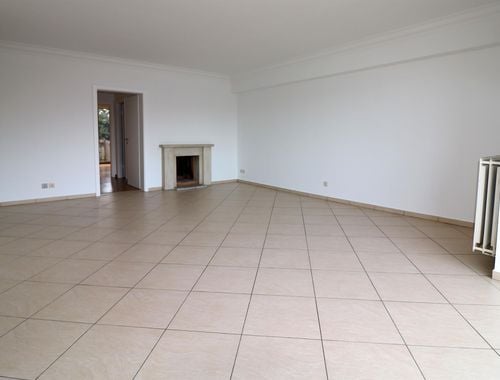                                         Appartement te koop in Oudergem, € 420.000

