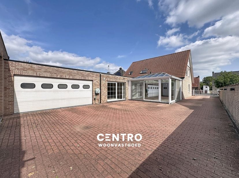 Huis te koop in ,
                    8730 Beernem