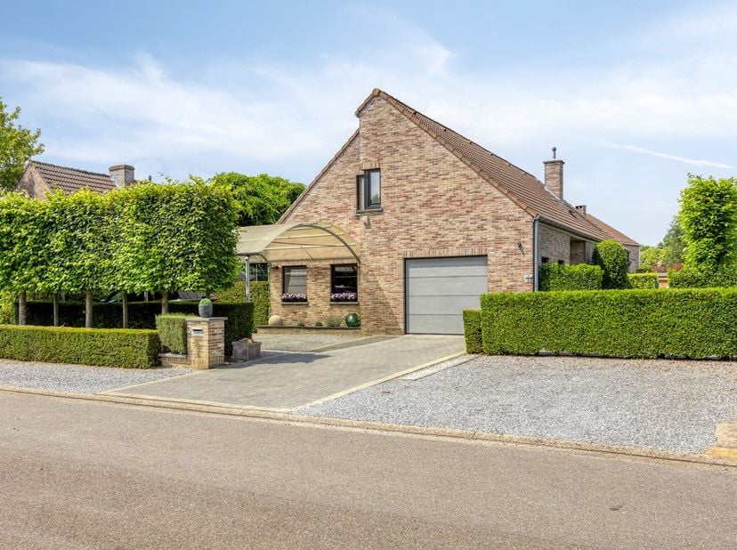 Welkom in de Roermondlaan 11 te Hasselt!<br />
<br />
Bekijk je dit pand via een aanverwante website? Neem dan een kijkje via volgende link: https://s