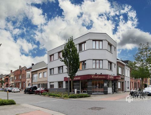                                         Appartementsgebouw te koop in Merksem, € 585.000
