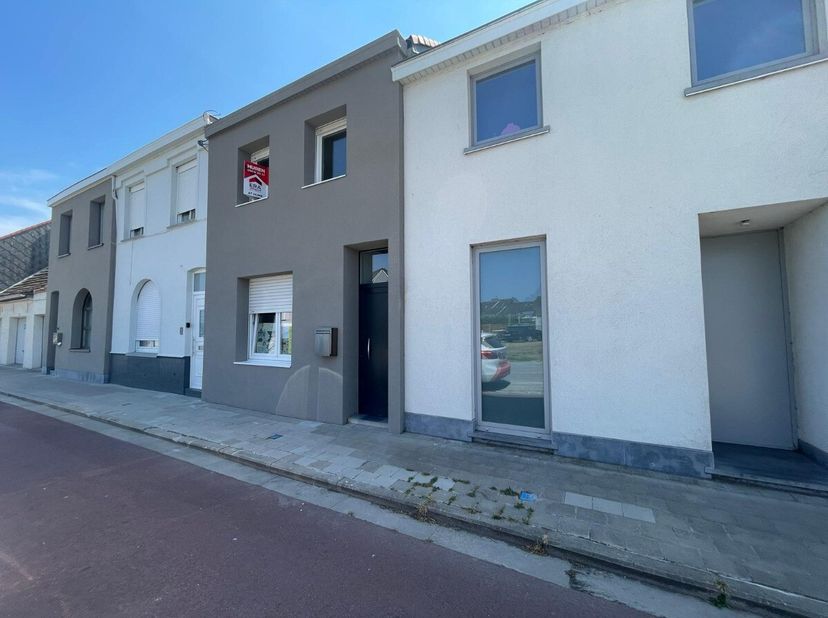 Pour une visite, cliquez sur le lien suivante: https://mijnhuurprofiel.be/property/8b9c613d-97fb-407a-960f-bcb0c796ddaa