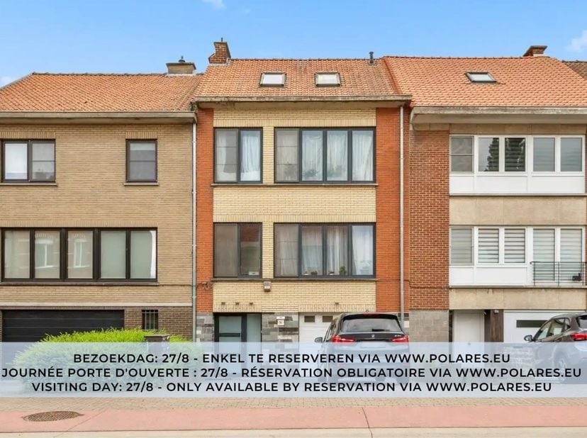 *** RESERVEER UW BEZOEK VIA WWW.POLARES.EU *** <br />
Deze interessante opbrengsteigendom in Wemmel biedt tal van mogelijkheden en is ideaal voor wie