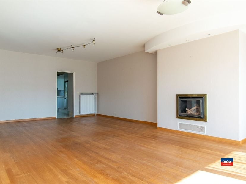 Appartement te koop in Sneeuwbeslaan 21 bus 3v,
                    2610 Wilrijk