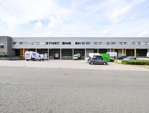                                         Entrepôt à louer à Neder-over-Heembeek, € 19.000
