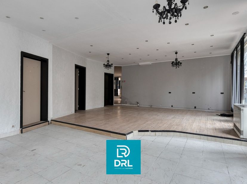 Bien professionnel à vendre
                    à 8400 Oostende
