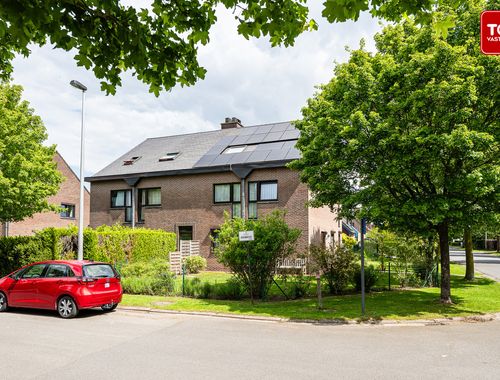                                         Duplex te koop in Wondelgem, € 399.000
