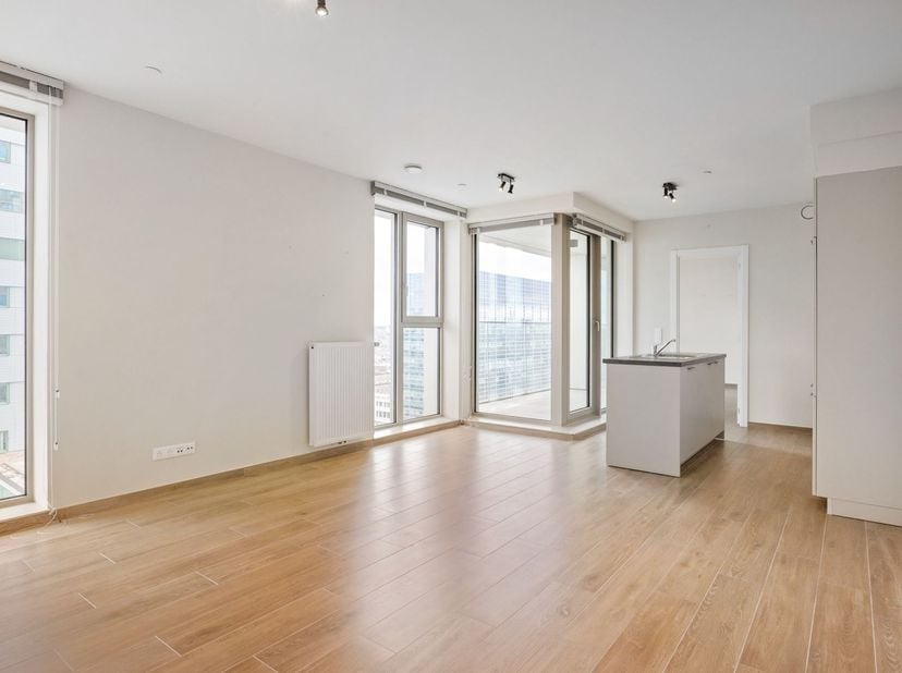 Appartement te koop in KEMPENSTRAAT 90 90 bus 14.08,
                    2030 Antwerpen