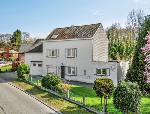                                         Maison à vendre à Pamel, € 450.000
