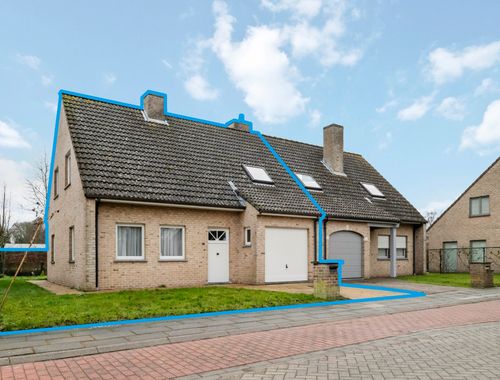                                         Maison à vendre à Sint-Kruis, € 379.000
