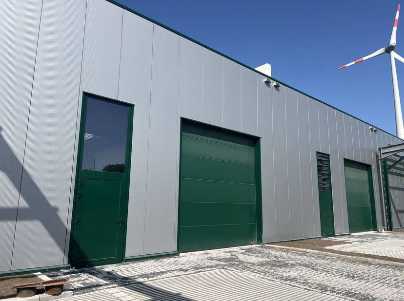 Bien professionnel à vendre
                    à 3500 Hasselt