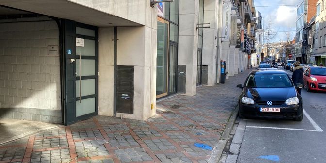 Garage te huur in Delaerestraat 6 bus c, 8800 Roeselare