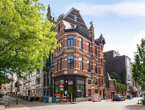                                         Rez-de-chaussée commercial à vendre à Antwerpen, € 235.000

