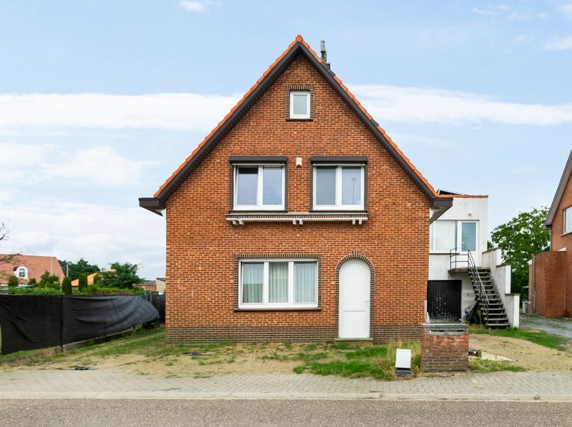 Huis te koop in Weyerstraat 23,
                    3545 Zelem
