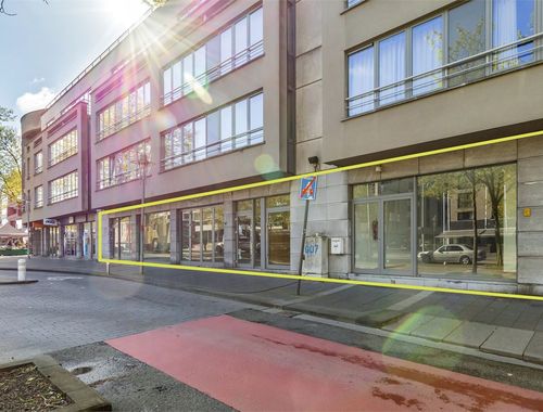                                         Commercieel Gebouw te koop in Genk, € 825.000

