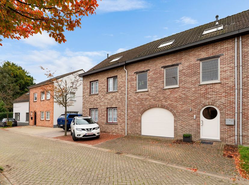 Huis te koop in Oude Bergstraat 12,
                    2930 Brasschaat