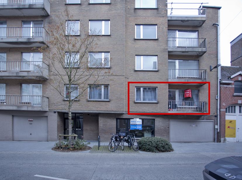 Appartement te koop in Jan Mahieustraat 38,
                    8800 Roeselare