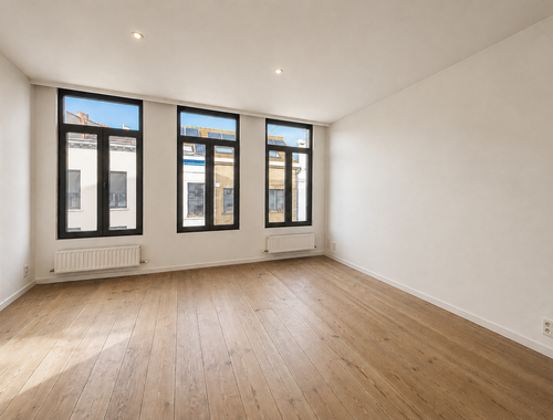                                         Duplex te huur in Antwerpen, € 970
