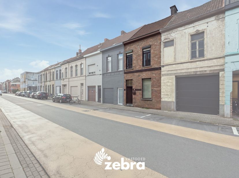 Huis te koop in Veldstraat 56,
                    8500 Kortrijk