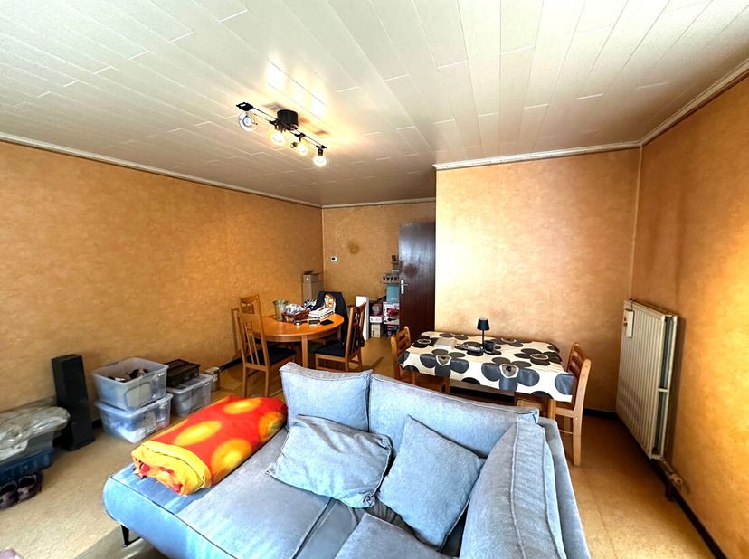 Appartement met twee slaapkamers in het centrum van Paal<br />
Op een uitstekende locatie in het centrum van Paal bevindt zich dit praktisch ingedeeld