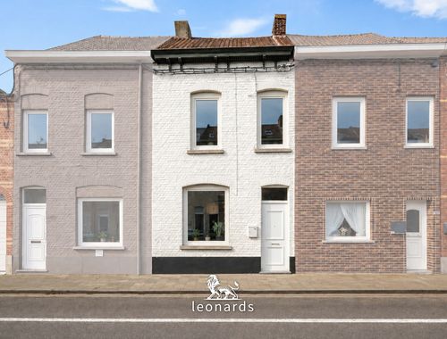                                         Maison à vendre à Harelbeke, € 169.000

