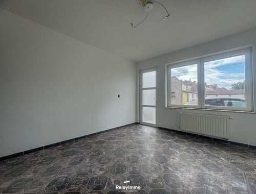                                         Maison à louer à Tournai, € 875

