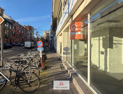                                         Handelspand te huur in Gent, € 2.400
