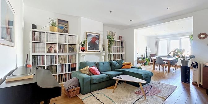 Appartement te huur in Rue Capouillet 37, 1060 Sint-Gillis