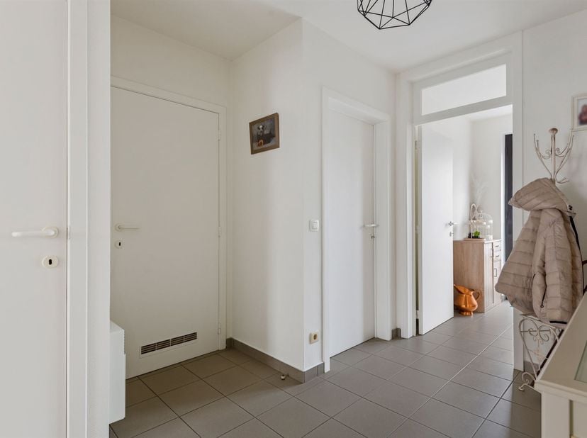Gebouw met 6 appartementen en 6 autostaanplaatsen als investering in Wetteren.<br />
 <br />
Op zoek naar een interessant investeringspand met huurr