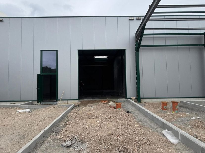 Bien professionnel à vendre
                    à 3500 Hasselt