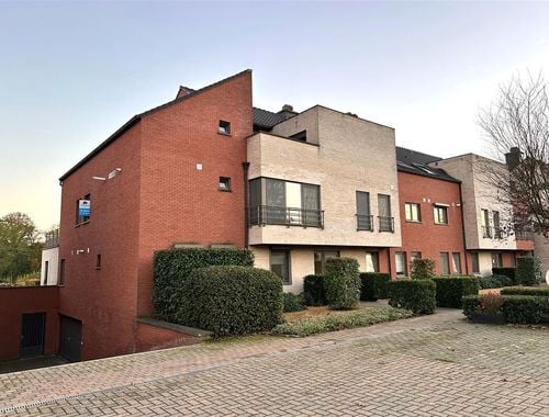                                         Appartement à louer à Diepenbeek, € 810
