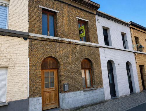                                         Maison unifamiliale à vendre à Hornu, € 60.000
