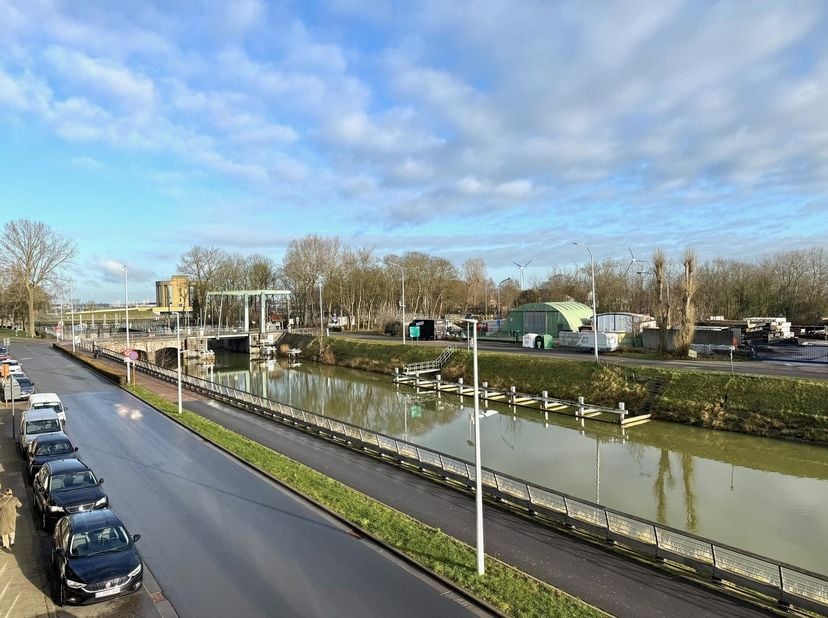 Appartement te koop in Pieter Deswartelaan 31A bus 0202,
                    8620 Nieuwpoort