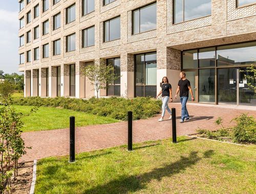                                         Bureaux à louer à Kortrijk, € 5.050
