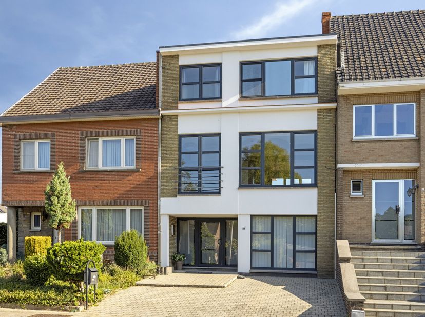 Huis te koop in Keizerstraat 22,
                    3590 Diepenbeek