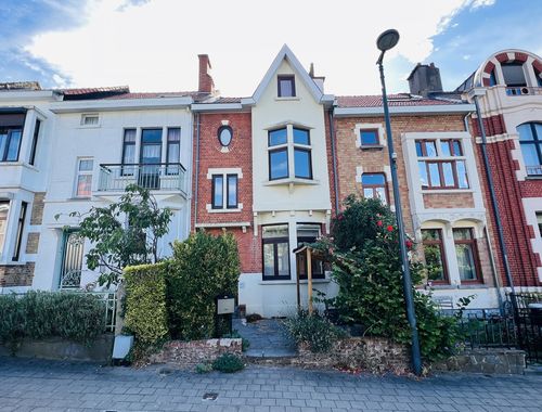                                         Woning te huur in Oudergem, € 1.950

