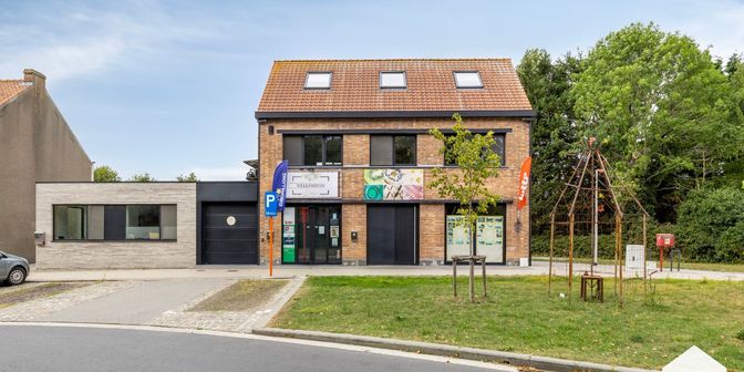 Bedrijfsvastgoed te koop in Dorpsstraat 105, 8470 Snaaskerke