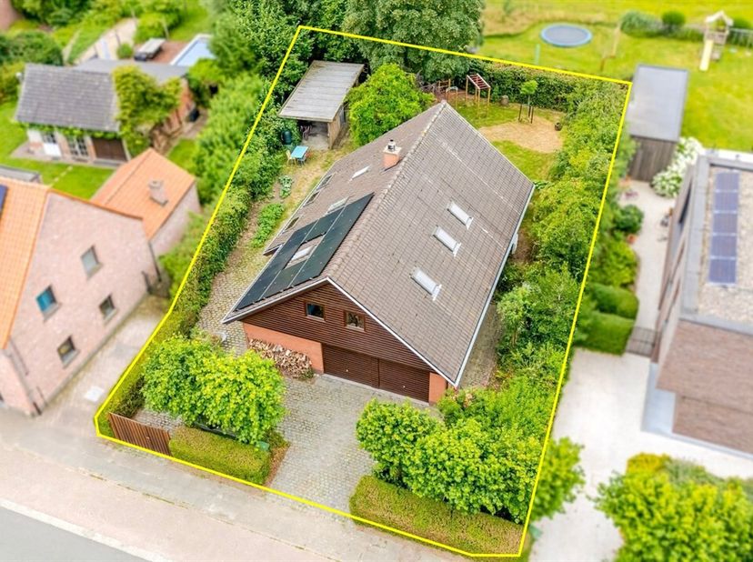 ALWEER VERKOCHT OP DE EERSTE BEZOEKDAG! <br />
Neem contact op met Quinten van Immo Zone op 0485/02.48.04  quinten@immo-zone.be voor een schatting van