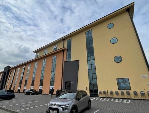                                         Bureaux à louer à Antwerpen, € 3.368,75
