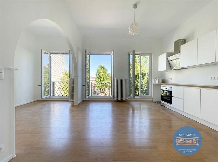 IMMOSCHMIDT (Ref.29430) - IXELLES (VUB) - VOOR IMMEDIATE RELEASE: Mooi appartement van 71m² met balkon gelegen op een paar honderd meter van de ULB. H