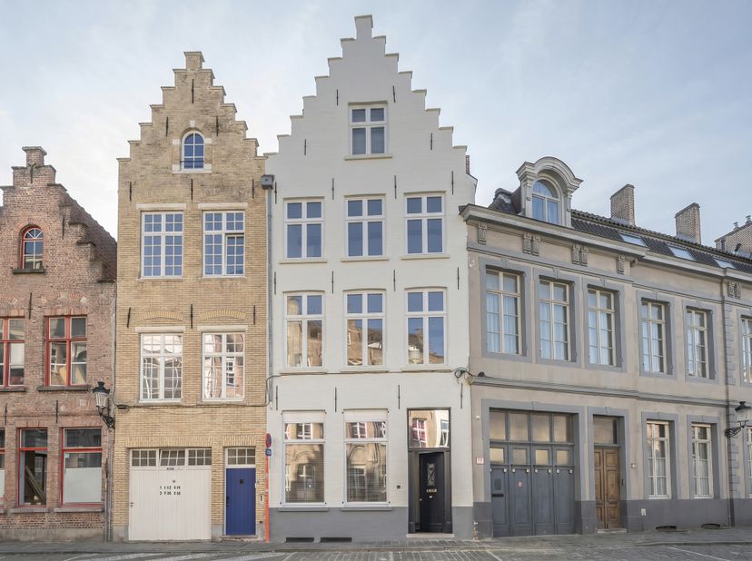 Huis te koop in ,
                    8000 Brugge
