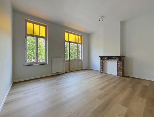                                         Appartement à louer à Schaerbeek, € 1.350
