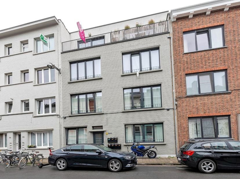 Appartement à louer
                    à 2018 Antwerpen
