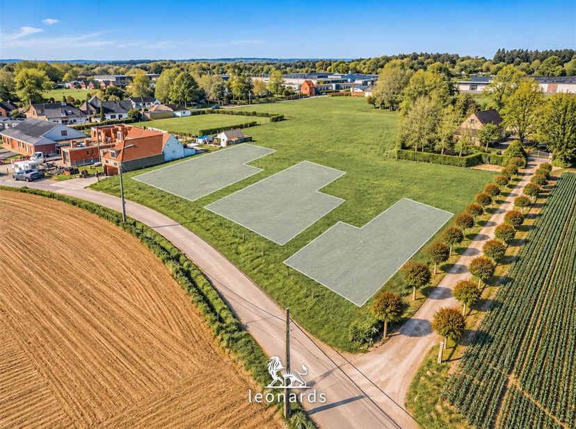 Grond te koop in Kasteelstraat,
                    9790 Wortegem